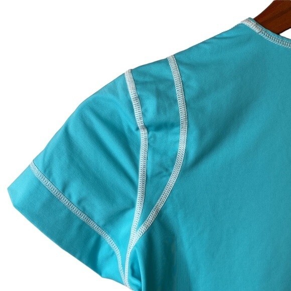 Athleta Summer Shade Rash Guard Top Aqua Blue Short Sleeves Water Sports Beach - Picture 7 of 16